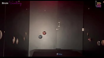 Mais um dia eu sendo puta de corno no gloryhole
