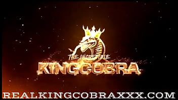 Happy you’re stretching that pussy to the max saturday from king true king cobra slut maskedmylfy loves when the