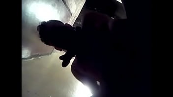 Me Masturbo En El Baño thumbnail