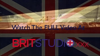 You are watching your gorgeous neighbour as she gets herself off