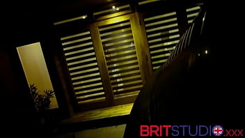 You are watching your gorgeous neighbour as she gets herself off