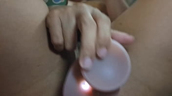 Me grabo mientras me masturbo en vivo