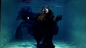 Gothic Underwater Shooting In Swimmimg Pool Arya Grander thumbnail