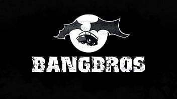 This redhead can suck dick