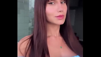 Nova skin desbloqueada com sucesso eu acho que nasci pra usar franja to amando muito parece que deu até uma r