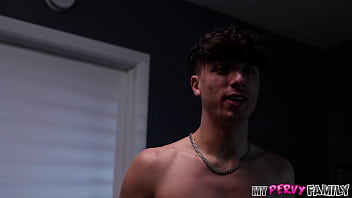 Mypervyfamily stepson wet over sexy step aunt lola pearl