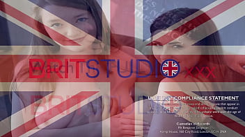 Nerdy yoga girl gets railed by fucking machine