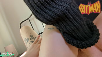 This is what happens when a dc fan meets a marvel fan