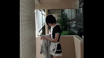 メイドの丸出し　【女装もみじ】 thumbnail