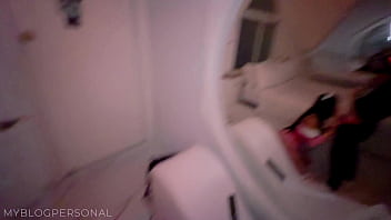 La princesa de la fiesta se convierte en una puta frente a la camara pov