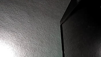 Me cogí a una mama solterita puja bien rico y quiere mas y mas