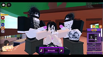 Tomoko kuroki enters to whorblox game to finally lost her virginity skins made by beiw7