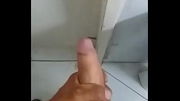 Edriano punhetando pra may sem gozar