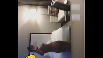 Rosaelvira zamora desnuda frente al espejo 1