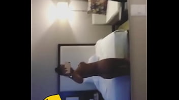 Rosaelvira zamora desnuda frente al espejo 1