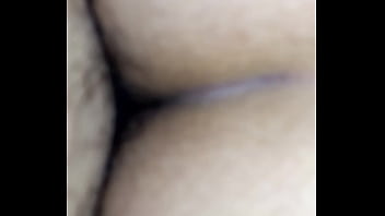 Paraditos con mi amor haciendo perrito carinoso bogota