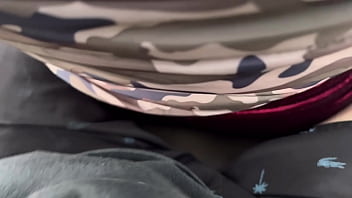 Peguei uma moto táxi sapatona no rio de janeiro ela subiu o morro comigo me levou pro seu apartamento no morro pra nós dois fuder gostoso