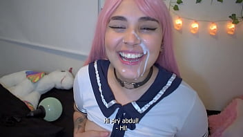 Me preguntan que si me gustan las nalgadas y le demuestro cuanto me encantan