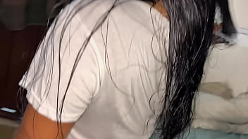 Hijastra se cambia enfrente de su padrastro le hace mamada profunda y se toma toda la leche subtitulado