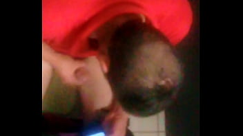 Mercaderista D Laive Se Pajea En El Baño 1 thumbnail