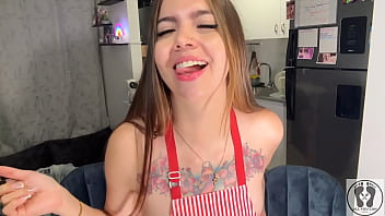 A good tip deserves good service waitress apron fetish