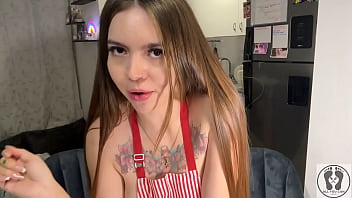 A good tip deserves good service waitress apron fetish