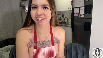 A good tip deserves good service waitress apron fetish