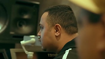 Novinha cantando com muito tesão