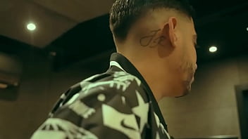 Novinha cantando com muito tesão