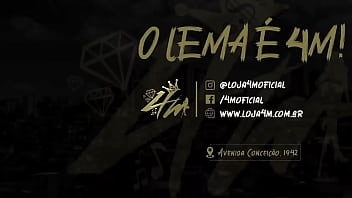 Novinha cantando com muito tesão