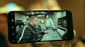 Novinha cantando com muito tesão