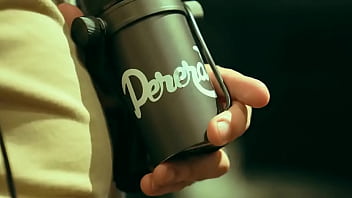 Novinha cantando com muito tesão