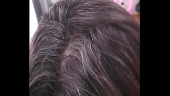 Mi madrastra se pone caliente cuando papa no esta