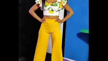 Q lindo culito amarillo