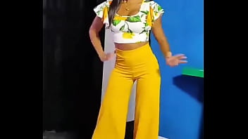 Q lindo culito amarillo