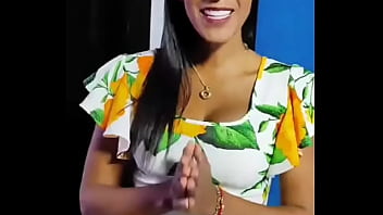 Q lindo culito amarillo