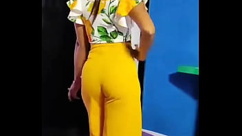 Q lindo culito amarillo