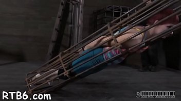 Pleasant hottie enters her cage