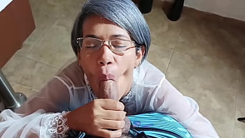 I love sucking my stepbrother's cock when my parents are home 100% spanish