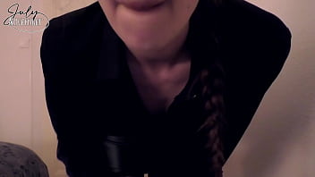 Ton ex revient chercher ses affaire joi elle a dit qu'elle repassait