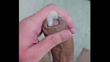 Gozando Gostoso No Banho thumbnail