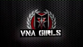 Lisa ann goes deeply inside british sophie dee dildo fucking