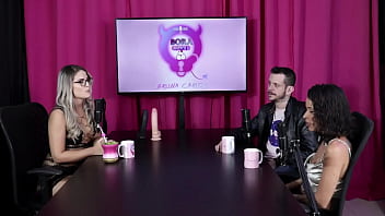 Loi gostosa chupa os peitos da safada e depois most sua buceta espuleta e himeros mansion sheer red