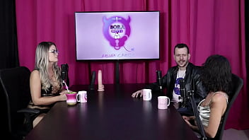 Loi gostosa chupa os peitos da safada e depois most sua buceta espuleta e himeros mansion sheer red