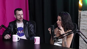 Loi gostosa chupa os peitos da safada e depois most sua buceta espuleta e himeros mansion sheer red