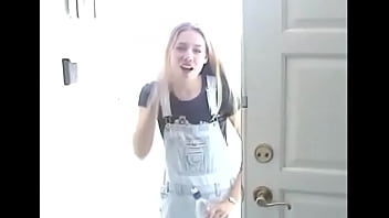 Sex starved woman camille engulfs pecker