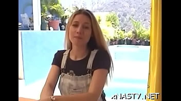 Sex starved woman camille engulfs pecker