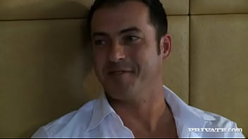 Brooklyn lee and tarra white lick pussy and give blowjobs in this 3way