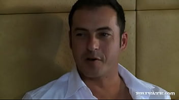 Brooklyn lee and tarra white lick pussy and give blowjobs in this 3way