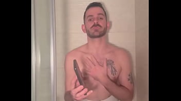 ¿has probado bkdr nueva app para conocer y quedar con chicos guapos y calientes en tu zona basada en tu ubicación en